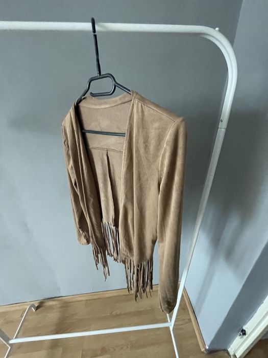 Narzutka camel z frędzlami