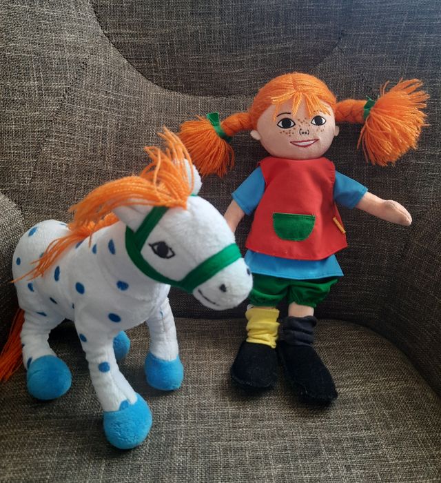 Pippi Langstrumpf i koń - maskotki