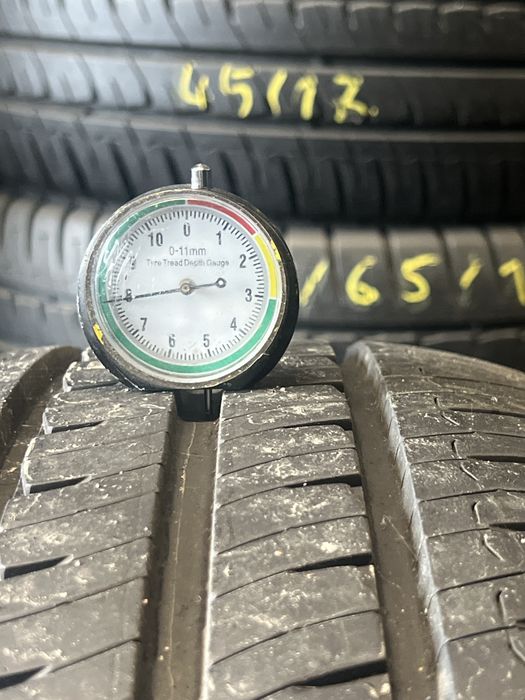 :Opony Michelin 235/65/16C para