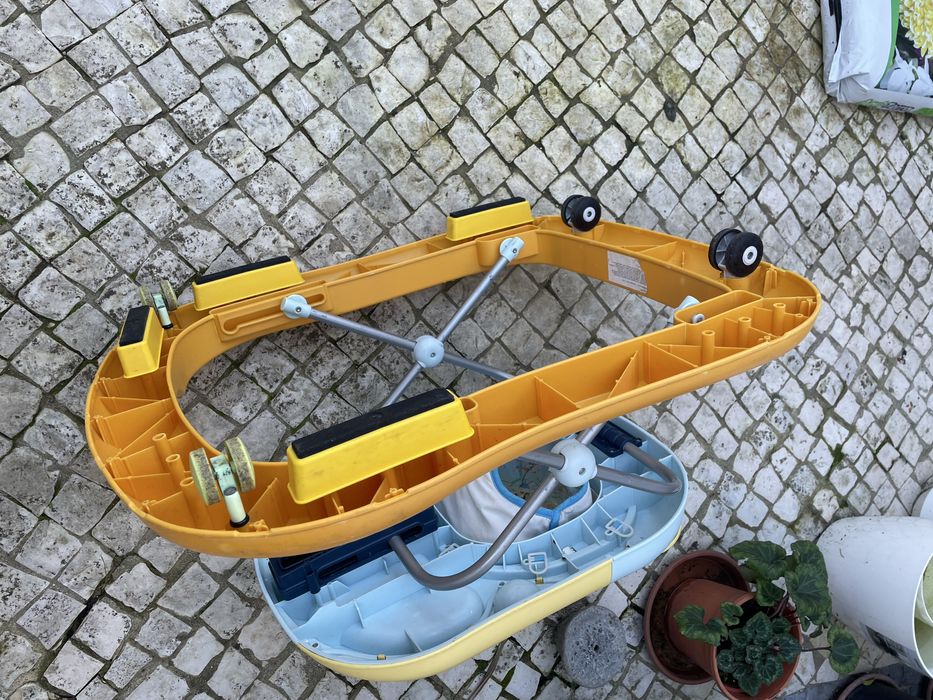 Andarilho para criança da chicco