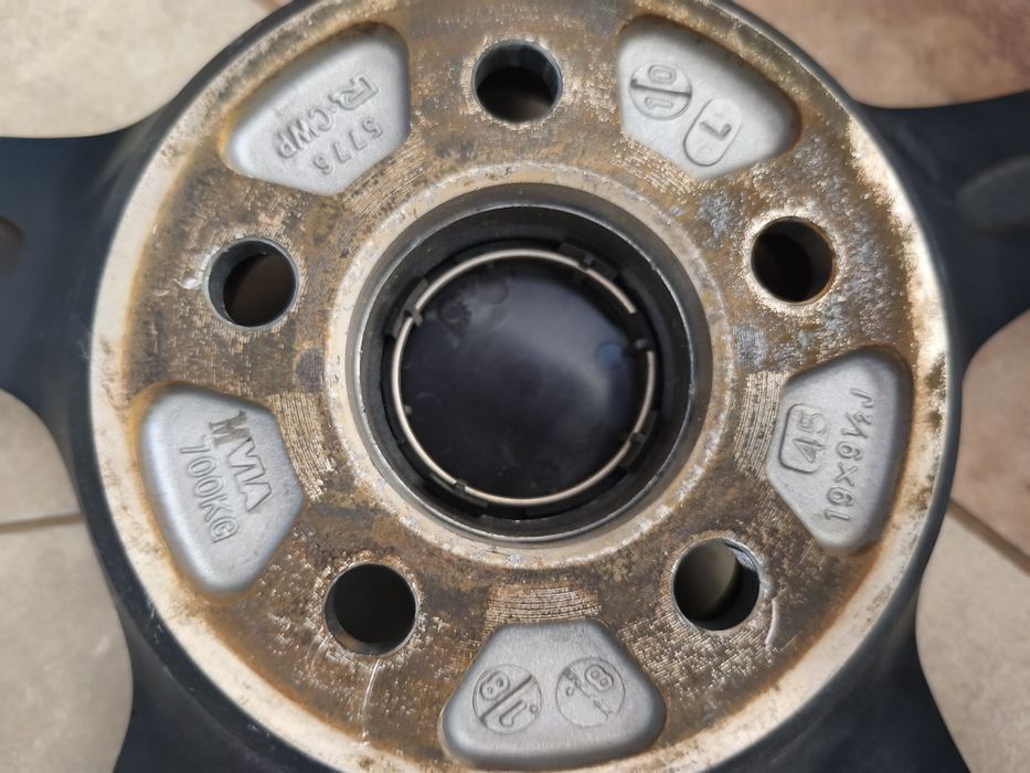 Kute felgi 19 Rays Gran Lights 57 CR z oponami Falken