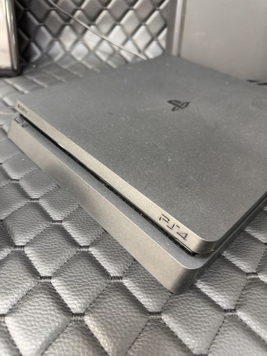 Sony Ps4 slim 500gb/ повний комплект/ все працює/ без зауважень