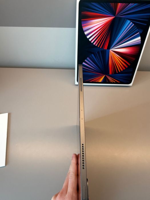 Apple iPad Pro 12.9” M1 (5 gen, 2021) 256GB Wi-Fi Space Gray + коробка