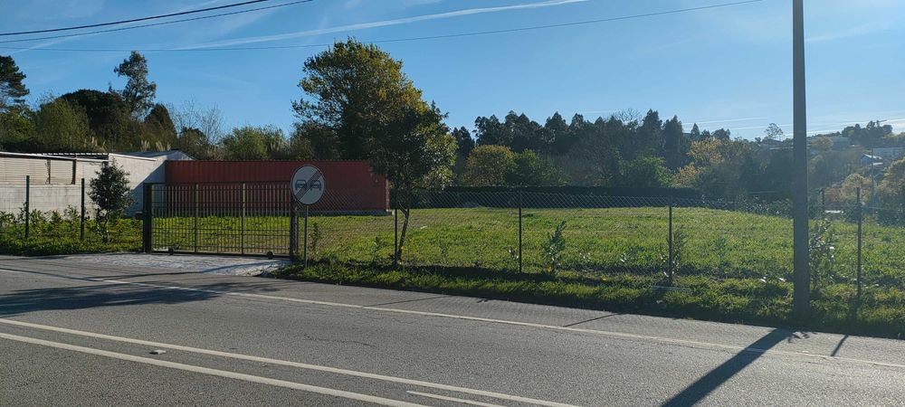 Terreno p/alugar com cerca de 1400m2