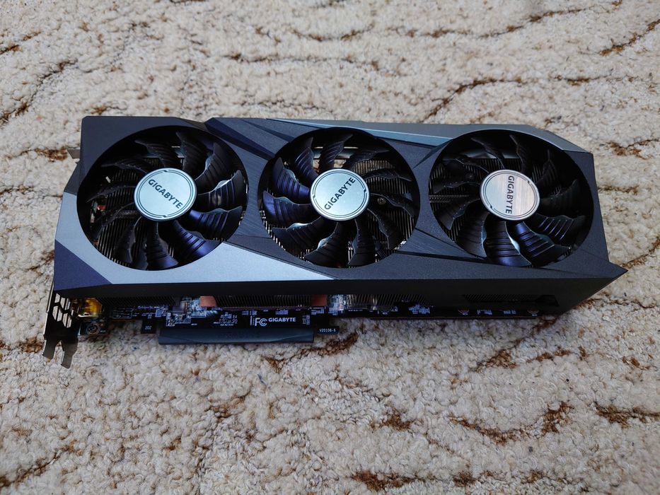 Gigabyte RX6800XT GAMING OC 16G