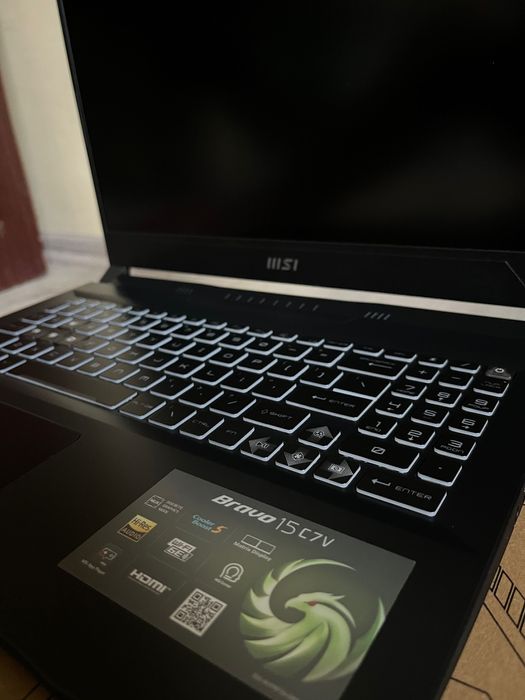 MSI - Bravo 15 Ryzen 5-7535HS/16GB/512/Win11X/RX6550M 144hz