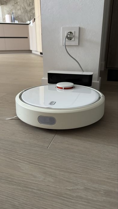 Робот-пилосос Xiaomi Mi Robot Vacuum – хороший стан!