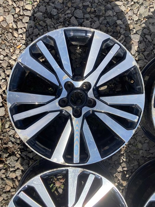 alufelgi 4szt renault 5x114,3 7j r19 et40