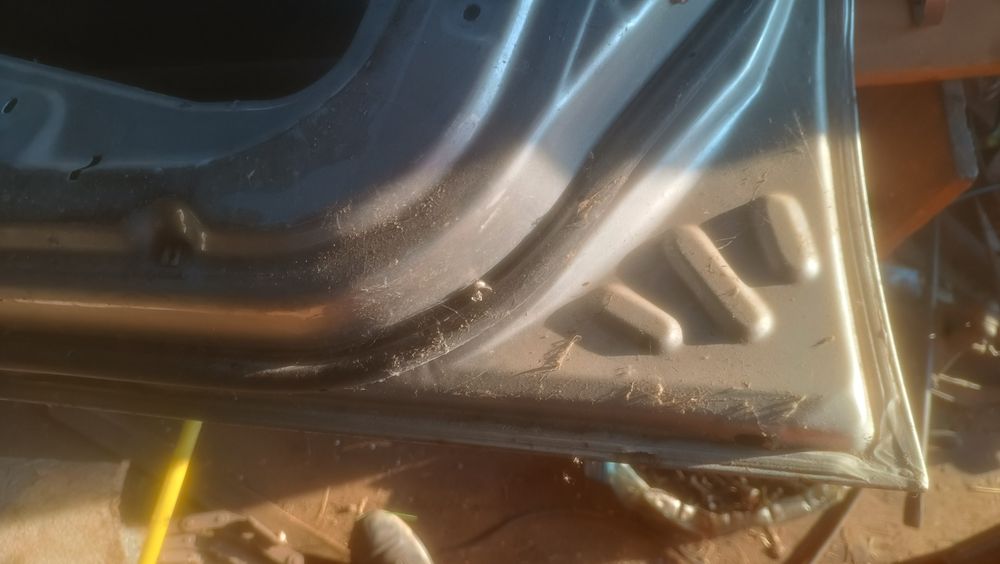 Продам дверки праві передні до автомобіля Ланос.