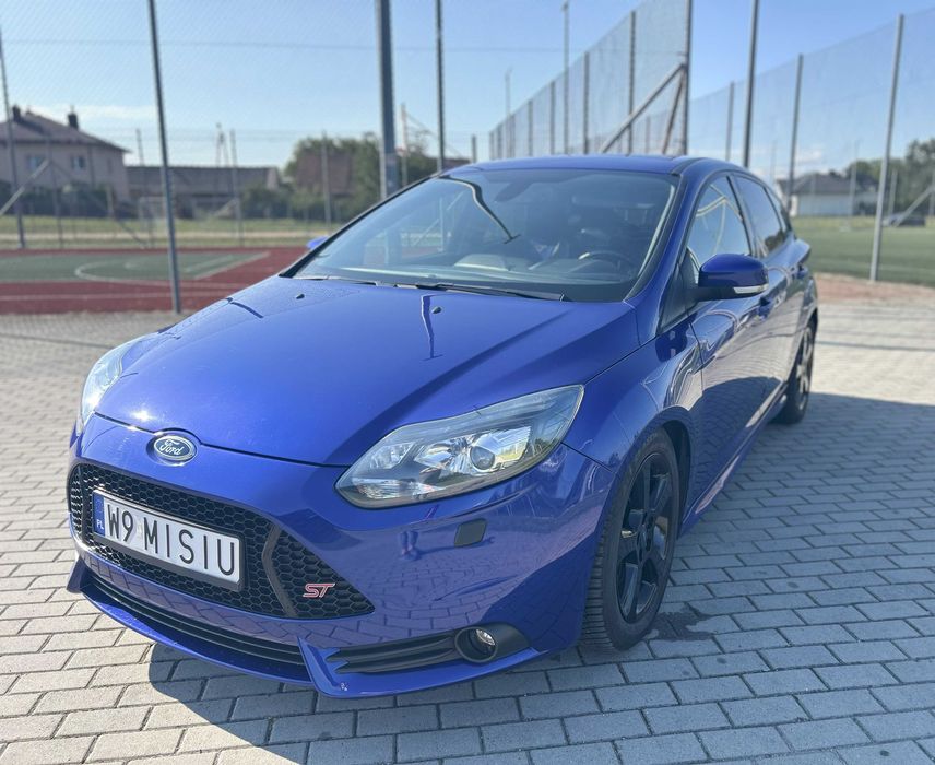 Ford Focus ST 2,0 l. 250 KM