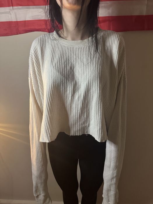 широка вʼязана кофтинка