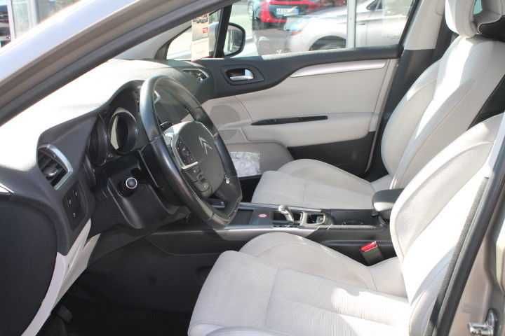 Продаю Citroen C4 2011 року випуску у топовій комплектації Exclusive