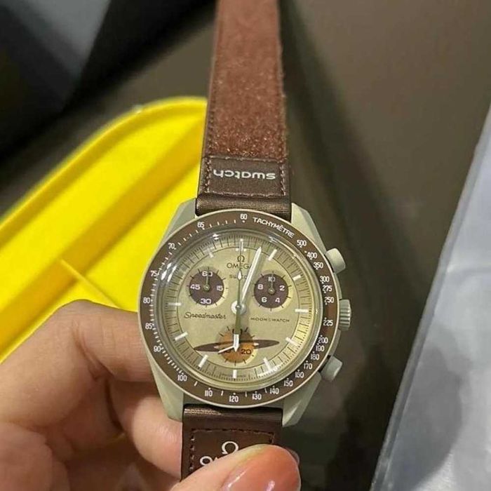 Omega x Swatch Mission to Saturn SO33T100 - Tech Lux Edition