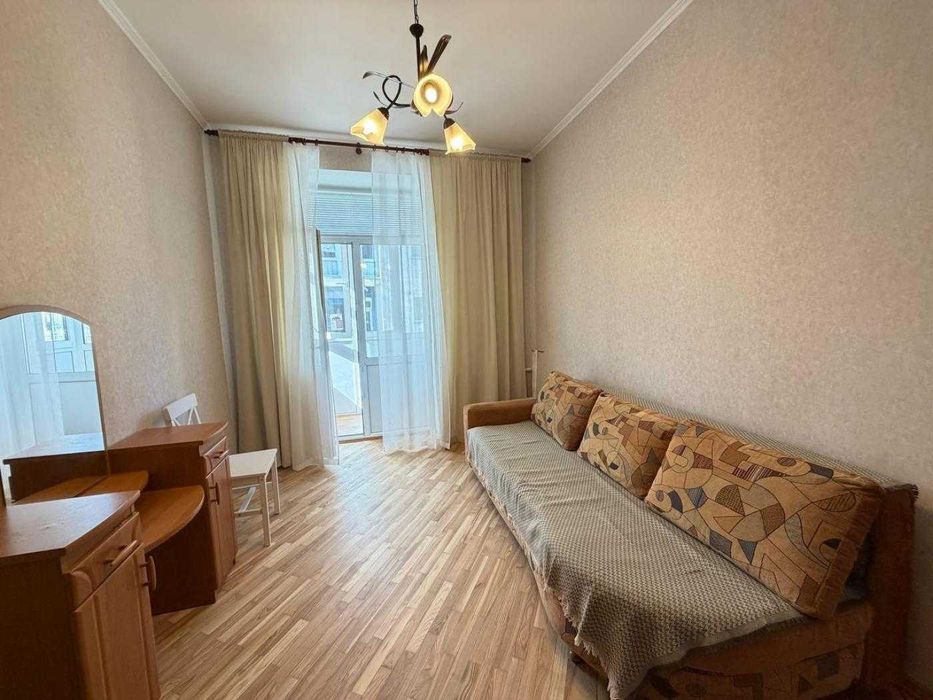 Білоруська 1, 2к,  з ГАЗОМ, низький поверх, метро 2хв, можна з песиком - Вид 2