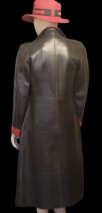 Piękny plaszcz LAMATTA SKORA .