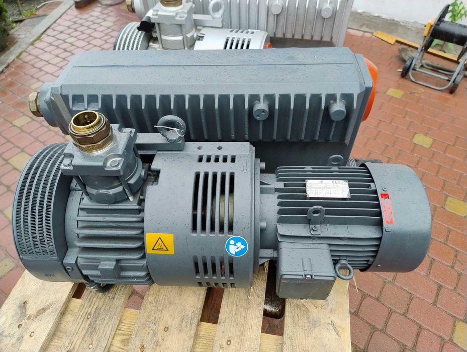 Вакуумний насос Busch 160куб 250куб 100 куб 63куб 21куб