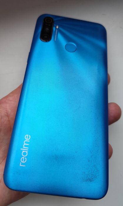 Realme C3 2/32 добре працює б/у