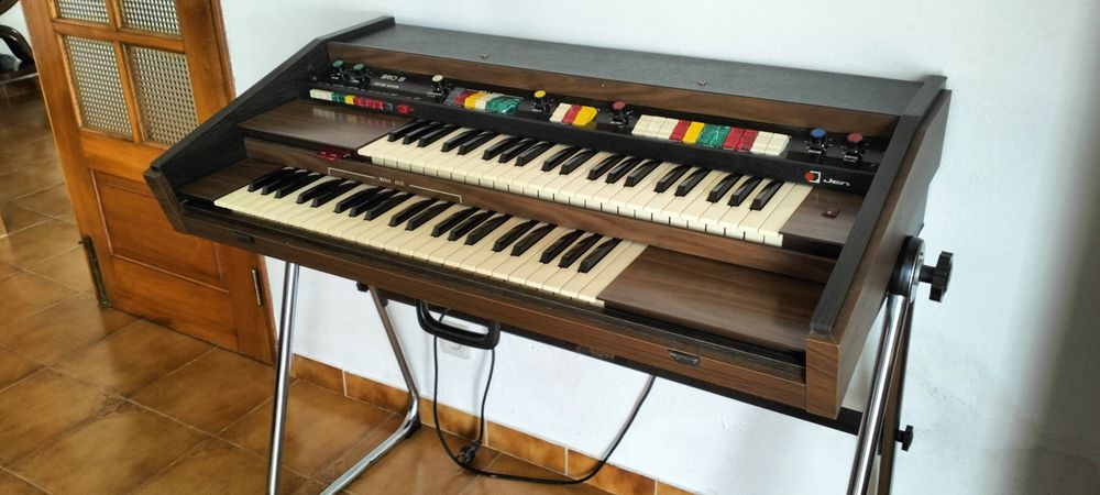 Órgão Elétrico Clássico - JER
