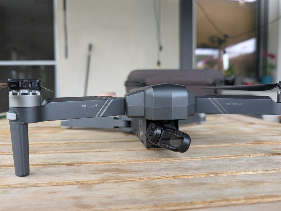 Dron sjrc f11 4k pro 2 baterie etui