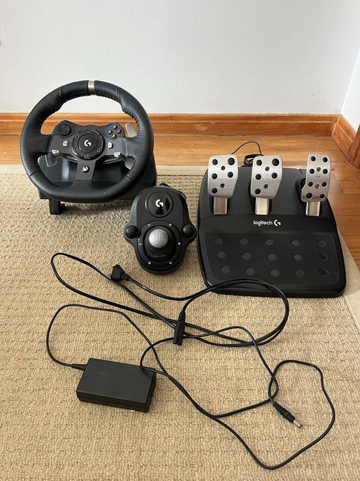 Logitech G920 + Shifter(Xbox/Pc)