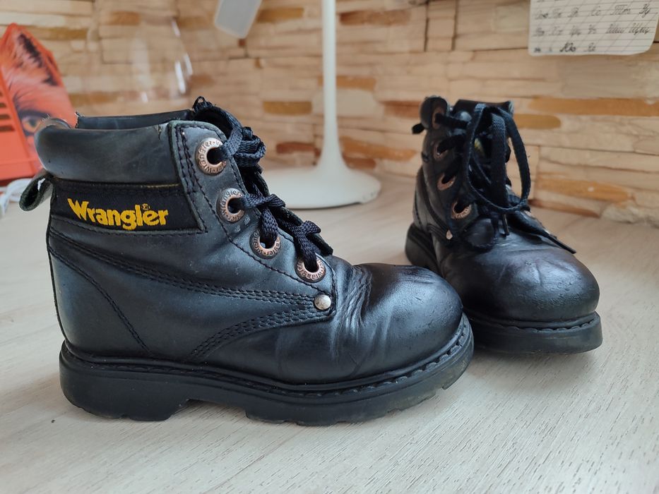 Демісезонні чобітки 26 розмір