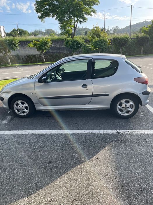 Peugeot 1.4 HDi Diesel 2002 – Anda Bem | Problema no Arranque | 900€