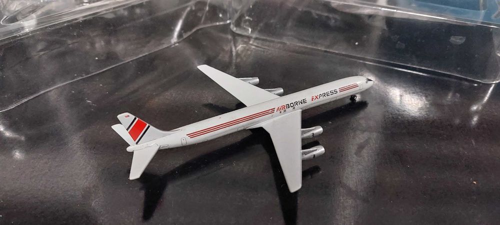Avião Boeing Aviões Airbus escala 1/400 em Metal Varios Ver Fotos 06