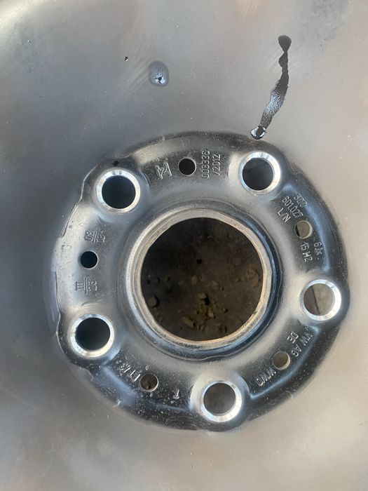 Літні шини на дисках з ковпаками r 15 Volkswagen