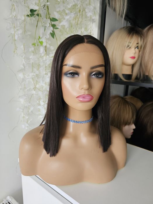 Peruka premium Zyta ciemny braz z refleksami lacefront naturalny efekt