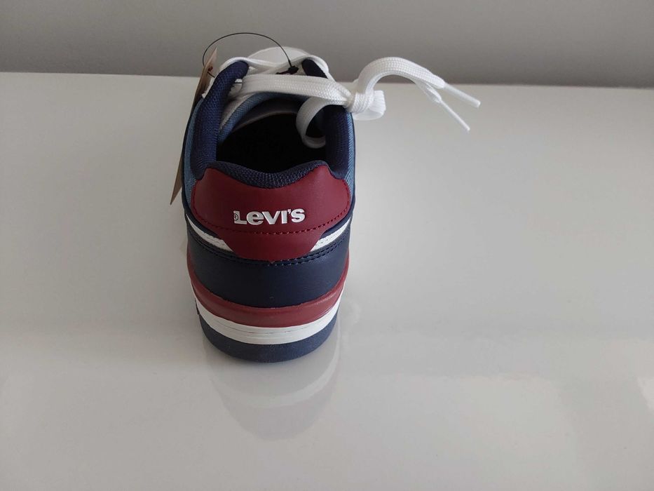 Sapatilhas Brancas Levi's