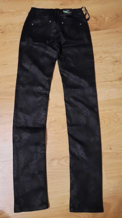Spodnie czarne dziewczęce - rozmiar 26 / NOWE