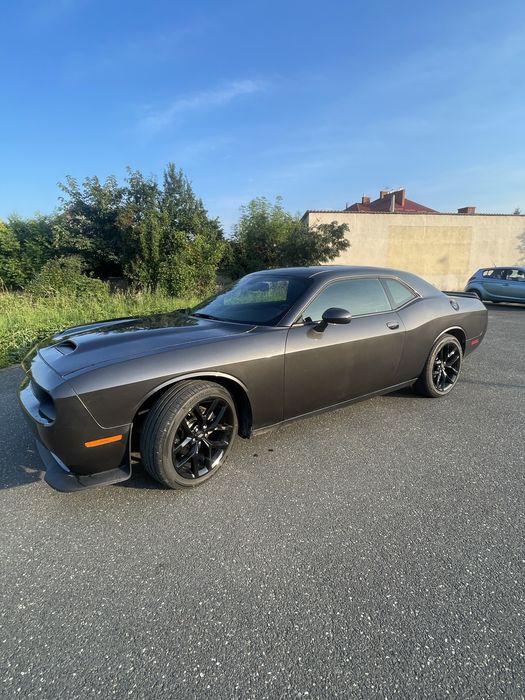 Dodge challenger