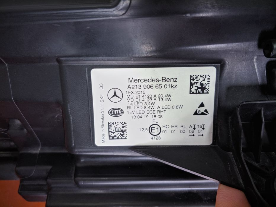 Mercedes E 220 ótica esquerda para partes