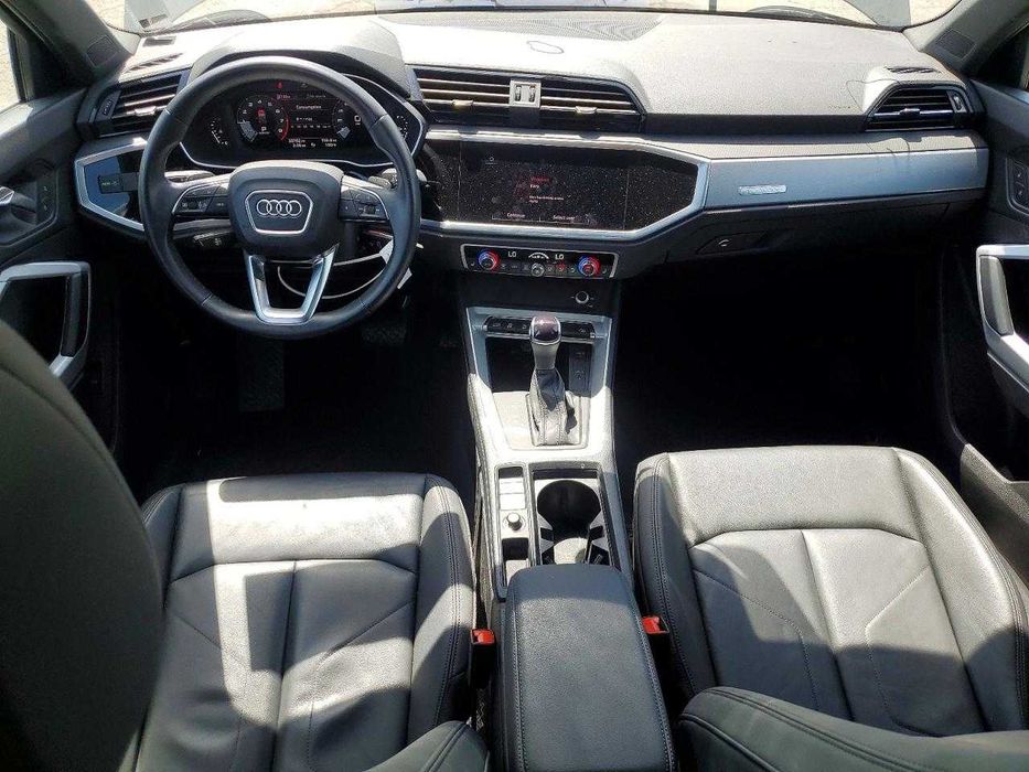 2022 Audi Q3 Premiun S Line 45 /
