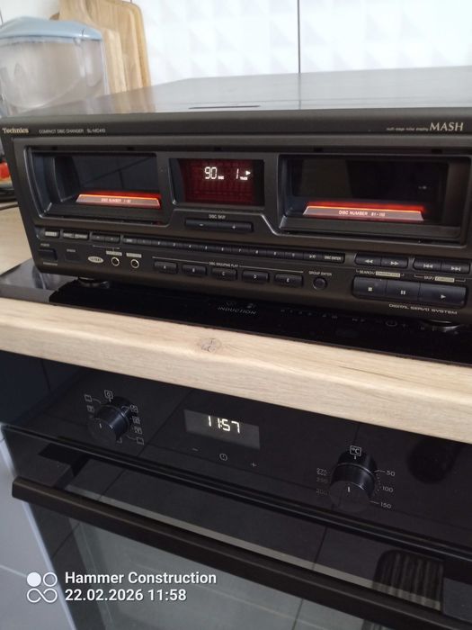 Sprzedam super zmieniarkę Technics sl-mc 410 z pilotem i cd textem