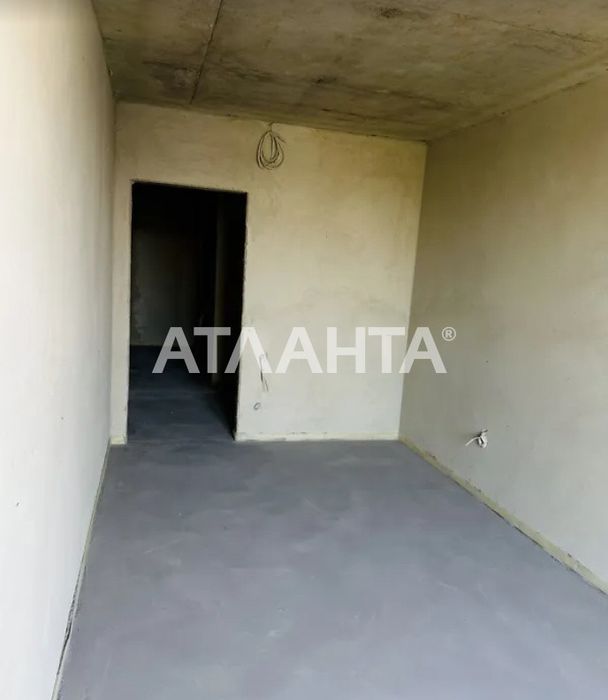 Продаж одно кімнатної квартири по переуступці!