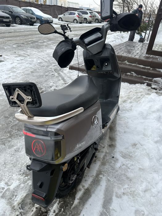 Читайте описание Электроскутер AIMA 700 запас хода 200+км съемний акум