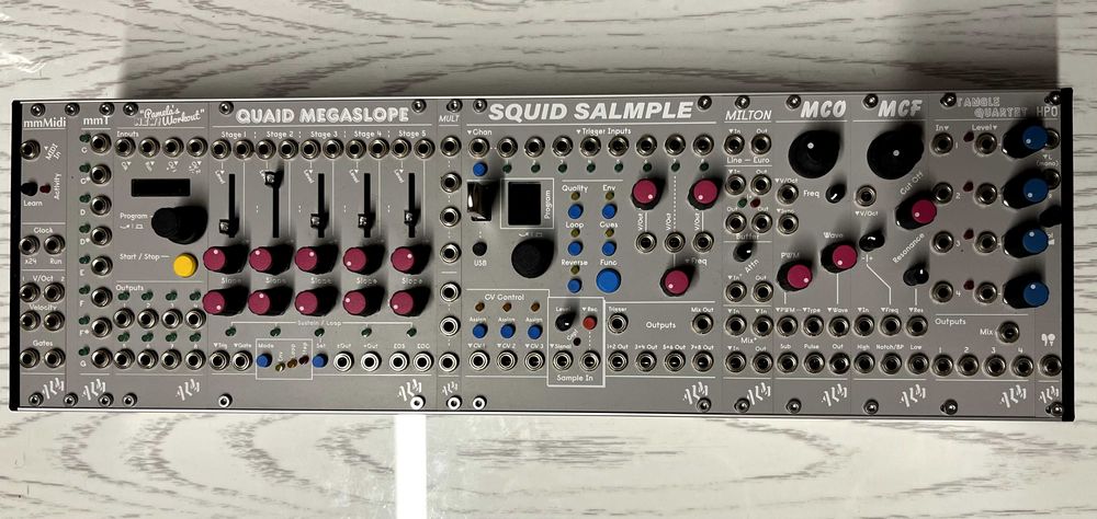 ALM Busy Circuits System Coupe Sintetizador Modular