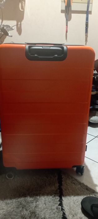 Mala viagem grande ( usadas apenas uma vez) cada uma 35€ vendo separado, entrego em mão zona Gondomar,Porto