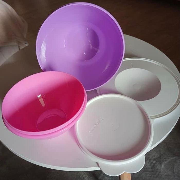 2 Caixas (560ml + 1.9L) Tupperware