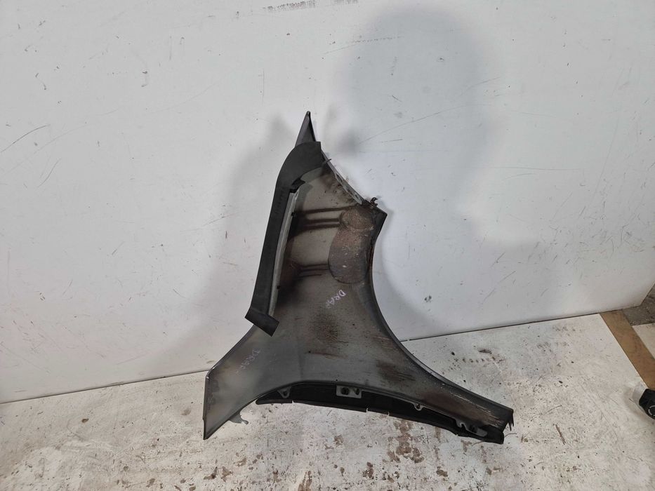 Renault Megane III kabrio błotnik przedni lewy przód.