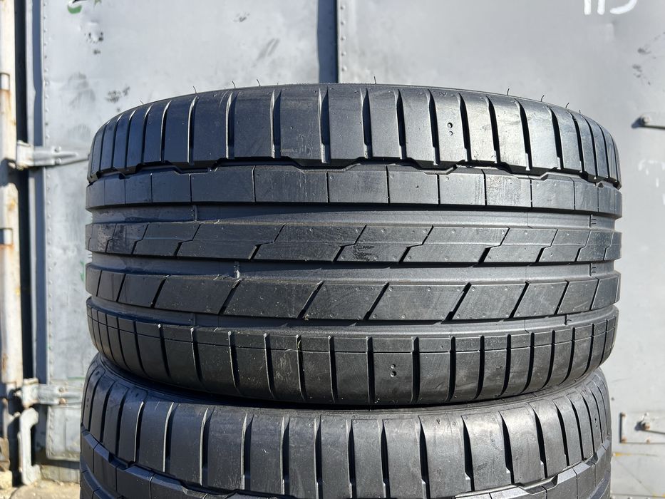 245/30 R20 Hankook 4шт 2022рік 6.3мм-6.8мм Залишок протектора