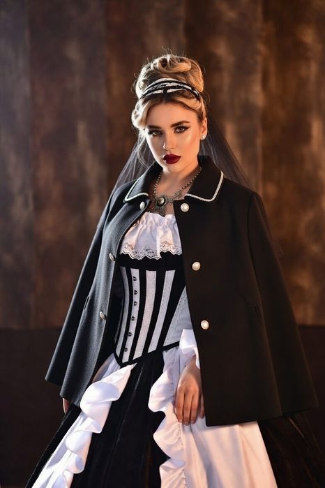 Peleryna poncho narzuta wiktorianska kaszmir L'amour