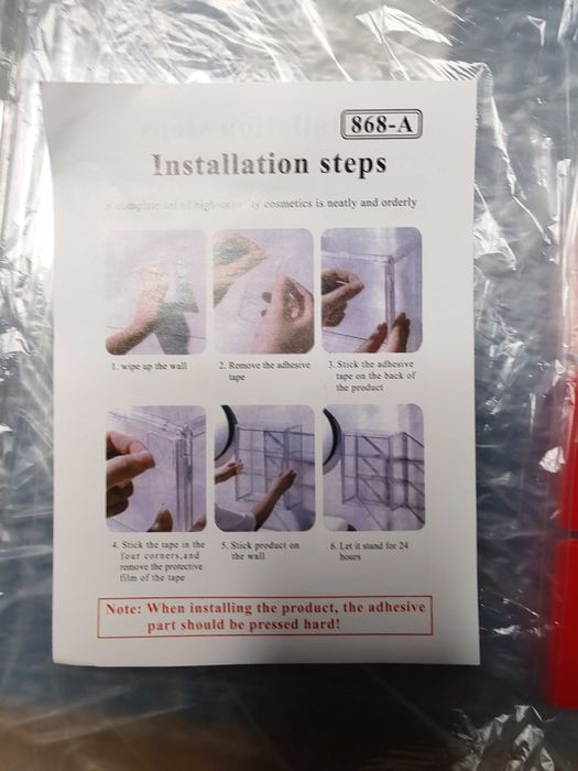 Gablota plexi na modele, figurki 27x36x13 cm 3 komory, drzwiczki Nowa