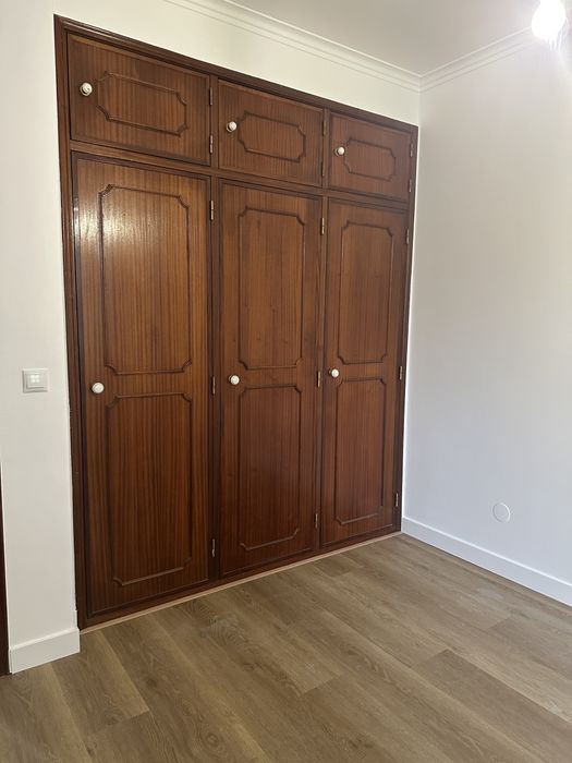 T2 Mem Martins Ouressa Sintra