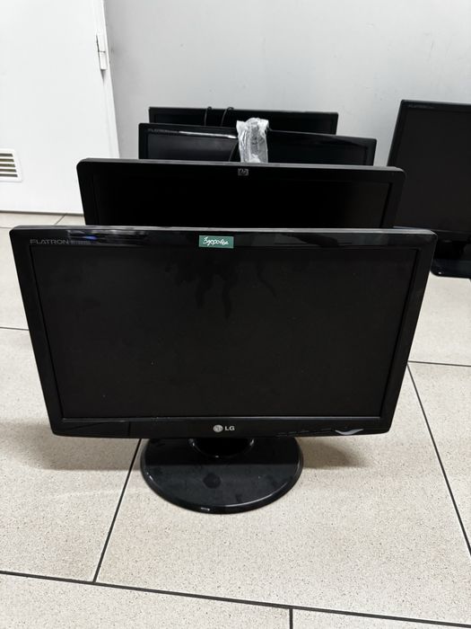 Сборка 1500 Системник Монитор Мышка Клавиатура Кабеля