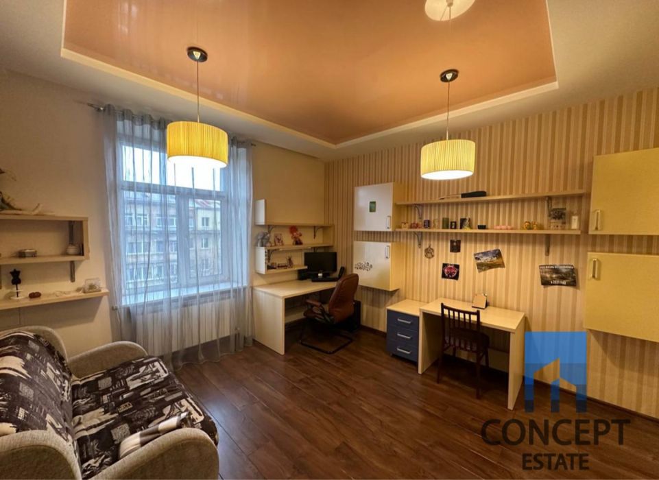 Продам отличную 3к сталинку на ул. Гончара 8!