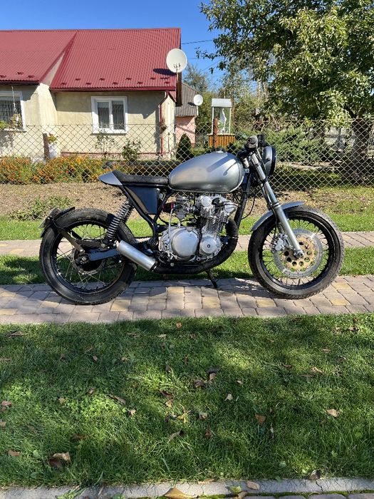 Кастом Suzuki gs 550 , Cafe Racer