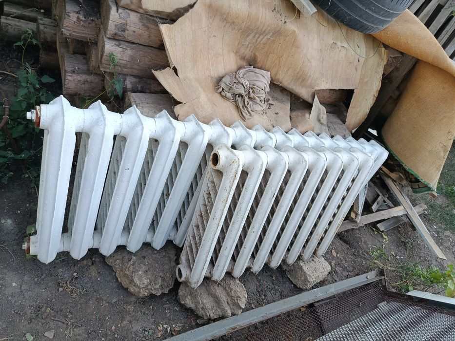Батарея опалення чугун (чавун)