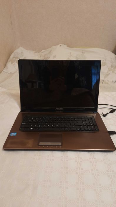 Ноутбук ASUS K73E  17" дюймов